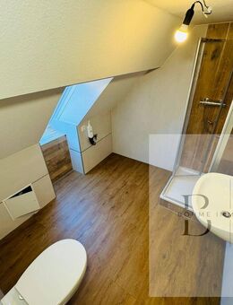 Klein, aber oho - frisch sanierte Dachgeschosswohnung mit Charakter - Reichenbach (Vogtland)