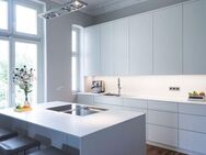 Stilvolle, modernisierte 6-Zimmer-Wohnung, 2 Balkone - Südseite mit Parkblick über Berlin - Berlin