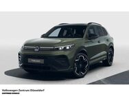 VW Tiguan, 1.5 l R-Line eTSI IQ LIGHT DRIVE Black Style(150 ), Jahr 2022 - Düsseldorf