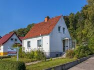 KLEINES HAUS IN BESTER WALDRANDLAGE - SANIEREN, ANBAUEN ODER NEU BAUEN - ALLES MÖGLICH - Büren