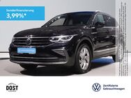 VW Tiguan, 2.0 TDI Life, Jahr 2021 - Hildesheim