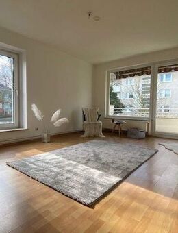 ***Hochparterre mit Balkon*** - Elmshorn