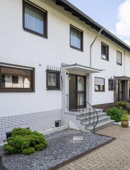 Leverkusen-Lützenkirchen: Großzügiges Reihenmittelhaus mit Garage in beliebter Wohnlage - Leverkusen