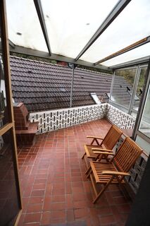 Helle, große 3-Zimmer + Küche +Bad mit großer Dachterrasse, 90 m²