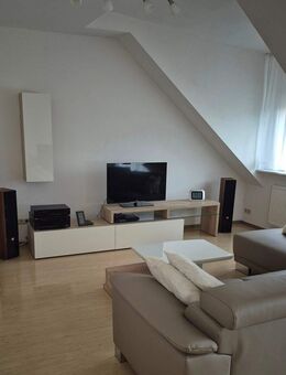 Helle 3-Zimmer-Wohnung mit Balkon und Weitblick in ruhiger Lage von Kitzingen - Kitzingen