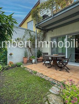 Charmante 2-Zimmer-Wohnung mit großem Garten und Doppelparker in ruhiger Lage von WI-Kloppenheim - Wiesbaden