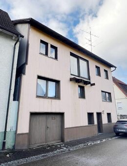 *OHNE PROVISION* Schnäppchen! Zweifamilienhaus inkl. 261m² Wohnfl. & Ausbaukapazität, Doppelgarage, Terrasse, Loggia, Garten - Horb (Neckar)