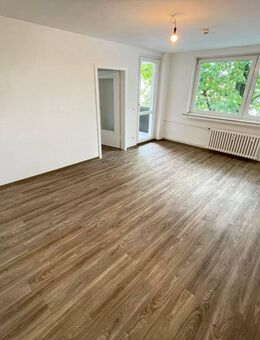 *Über den Dächern Holsterhausens - moderne Balkonwohnung* - Essen