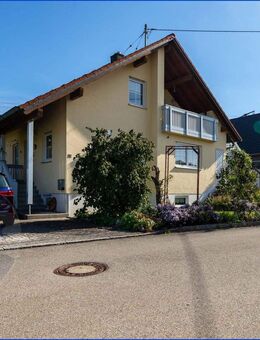 Heimkommen und wohlfühlen - Einfamilienhaus mit Südterrasse in ruhiger Lage - Neuburg (Kammel)