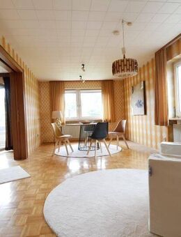 Großzügiges Wohnhaus in ruhiger Wohnlage - Ebersdorf (Coburg)