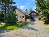 PROVISIONFREI für den Käufer! Saniertes 1-2-Familienhaus mit Garage und Hobby-Halle zu verkaufen! - Borstel (Niedersachsen)