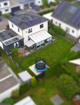 Top-gepflegtes Einfamilienhaus mit Doppelgarage in familienfreundlicher Nachbarschaft - Zemmer