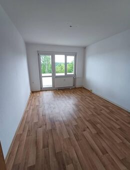 Helle und ruhige 3- Zimmer Wohnung mit Balkon - Bad Lobenstein