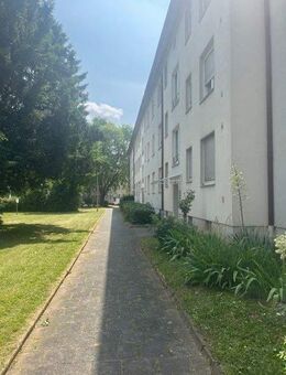 Aufgepasst: 3-Zimmerwohnung mit Balkon - Frankfurt (Main)