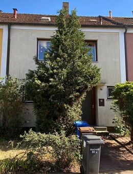 Bezugsfreies Reihenmittelhaus mit Garten und Garage in Bamberg - Bamberg