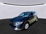 VW Tiguan, 2.0 TSI Elegance, Jahr 2021 - Markdorf