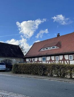 Denkmalgeschütztes Mehrfamilienhaus mit Scheune im Kurort Jonsdorf - Jonsdorf