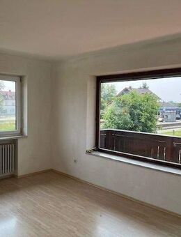 Schönes Zweifamilienhaus mit vielen Möglichkeiten in Biessenhofen - Biessenhofen