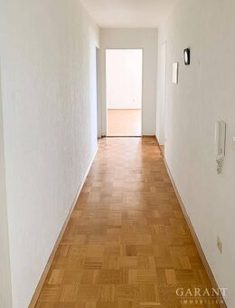 Lichtdurchflutete 2 Zimmer-Wohnung - Haar