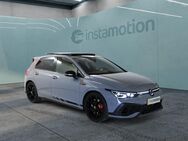 VW Golf, 2.0 TSI GTI 8 Clubsport Black Style 19 H K, Jahr 2023 - München