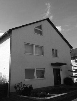 Mehrfamilienhaus auf weitläufigem Grundstück: Wohnen in idyllischer Umgebung! - Erlenbach (Main)