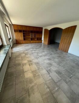 4 Zimmer Wohnung in Singen - 2. OG mit Balkon - Singen (Hohentwiel)