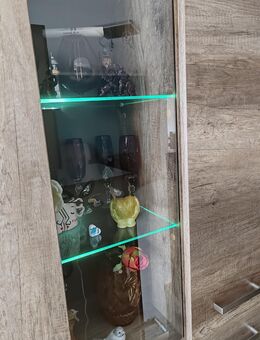 Biete sehr schöne Anbauwand mit Sideboard - Stralsund Zentrum