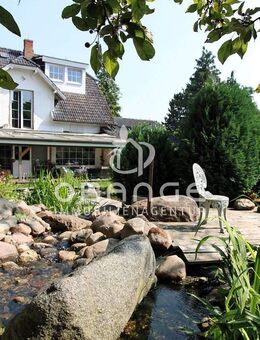 ***Haus mit zwei Wohneinheiten, großem Garten, Teich und vielen Extras*** - Tensfeld