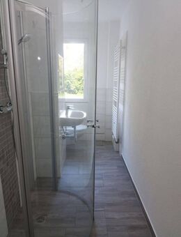 Erdgeschoss-Wohnung mit ebenerdiger Dusche u. Balkon...Einfacher gehts nicht! - Freiberg