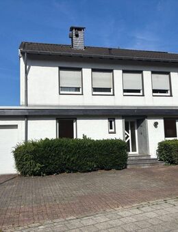 Freistehendes Einfamilienhaus mit Büroeinheit in Teileigentum - Viersen