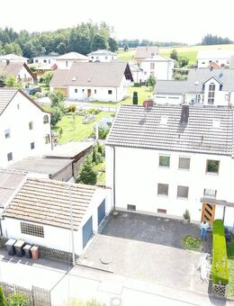 FAMILIENFREUNDLICH & RUHIG: DHH MIT 8 ZIMMERN, GARTEN UND DOPPELGARAGE IN SCHNUTTENBACH! - Offingen