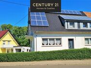 SONNE IM HERZEN: Top-Saniertes 2-Familienhaus mit PV -NK-Storchenplatz - Neunkirchen (Saarland)