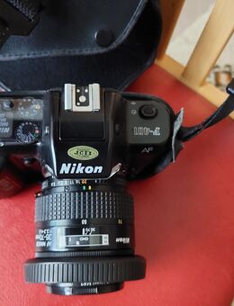 Nikon F 401 AF mit Nikkor 35-70, 1:3,3-4,5 mit UV Filter Tasche und Bedienungsanleitung - Aßling