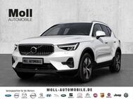 Volvo XC40 Plus Bright Recharge Plug-In Hybrid 2WD T4 Twin Engine EU6d StandHZG Navi digitales Cockpit - Aachen