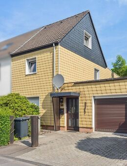 Sanierungsbedürftige Doppelhaushälfte mit Potenzial in ruhiger Lage von Wuppertal-Oberbarmen - Wuppertal