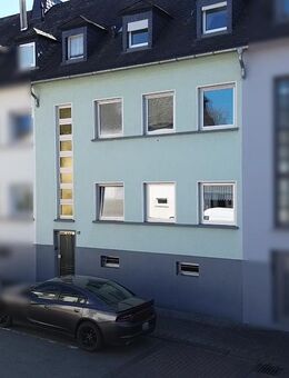 Gepflegtes Zweifamilienhaus in Trier Heiligkreuz - Sofort bezugsbereit und vielseitig nutzbar - Trier