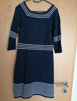 Kleid Dunkel Blau - Hausach
