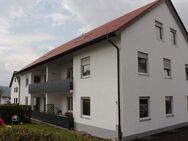 Oberrot - 2-Zi.-DG-Whg., ca. 52 m², Stellplatz, EBK - Oberrot