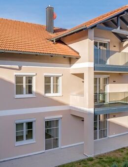 Hochwertig sanierte DG-Wohnung mit moderner EBK und Südbalkon - Büchlberg