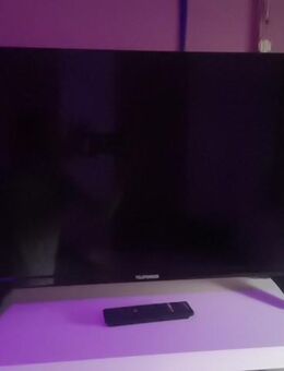 Fernseher zum TV schauen - Berlin Neukölln