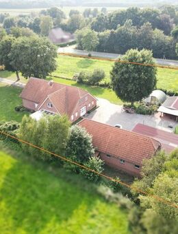 Idyllische fast Alleinlage! Großes Wohnhaus mit Nebengebäude... - Ostrhauderfehn