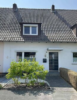 Charmantes Reihenhaus mit Garten, Terrasse, Garage in Warburg - Warburg (Hansestadt)