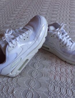 Sneaker, Turnschuhe, NIKE Air Max, Gr. 40, weiß/teilw. Lack - Hamburg