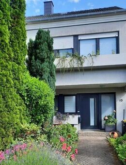 Reihenhaus provisionsfrei von privat - renoviert und bezugsfertig - Homburg