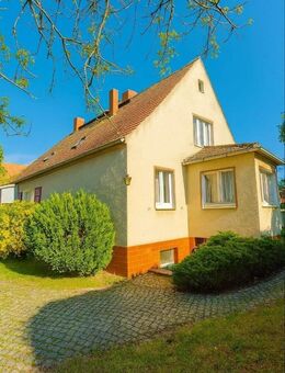 Wunderschönes Einfamilienhaus mit großem Grundstück, Scheune und Ausbaupotenzial in idyllischer Lage - Möckern (Sachsen-Anhalt)