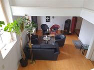 Österreich! BESONDERES WOHNHAUS (Unikat) mit ATELIER in TARSDORF (ca. 10 km v. Burgh. entf.) - Burghausen