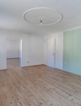 Repräsentatives Wohn- & Geschäftshaus mit Charme - modern, bezugsbereit und vielseitig nutzbar! - Falkenstein (Bayern)