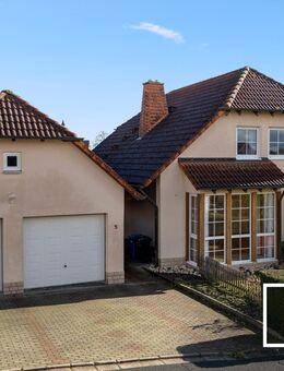 Ruhige Lage! Gepflegtes Einfamilienhaus mit tollem Garten und großer Südwest-Terrasse - Rugendorf