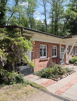 Seltenes Immobilienangebot in traumhafter Naturlage - Ebenerdiges Wohnen am Bachlauf mit viel Charme - Stelle