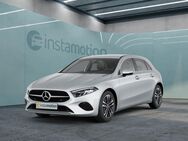 Mercedes A 180, , Jahr 2023 - München